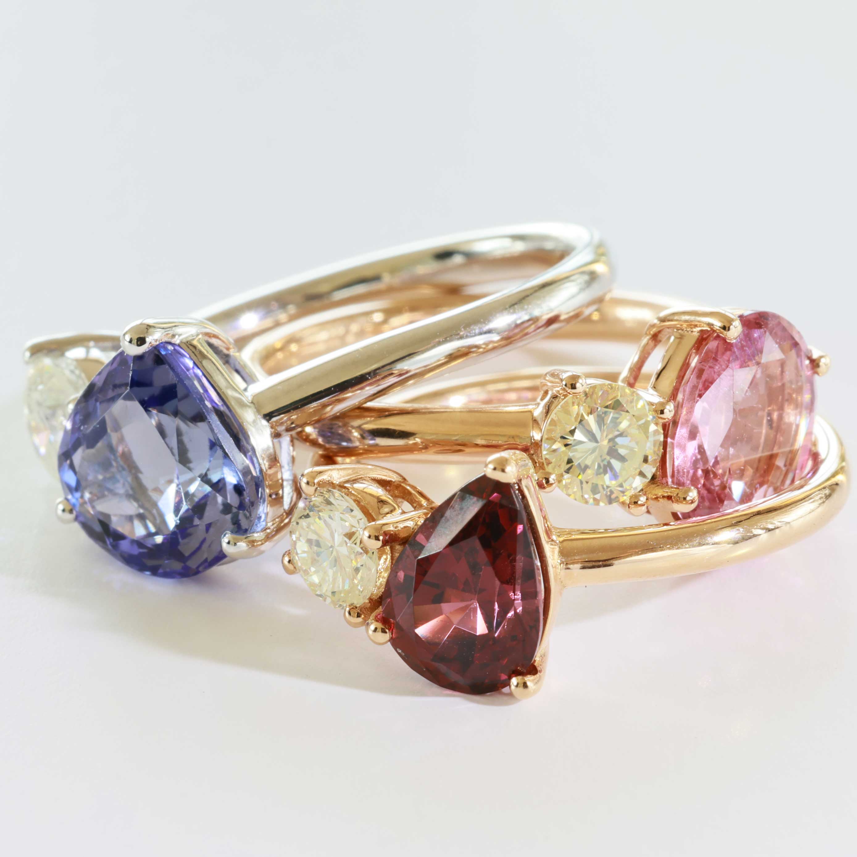 Rhodolith Brillant Ring 750er Rosegold 1.67 ct 0.25 ct tolles Design zum Kombinieren als Steckring 