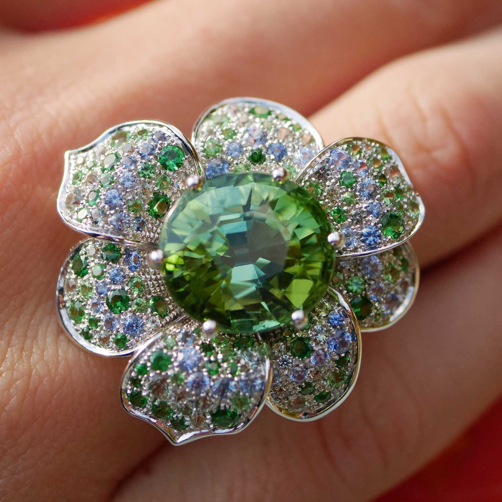 Turmalin Saphir Tsavorith Blüten Ring 750er Weissgold...aus der berühmten Jaba Mine in Afghanistan 13.65 ct 