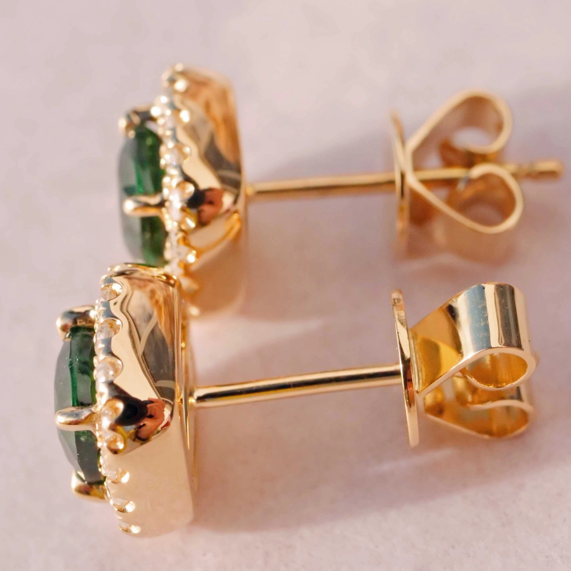 Tsavorith Brillant Ohrstecker 750er Gelbgold 1.42 ct 0.25 ct ...mit der gewaltigen Leuchtkraft