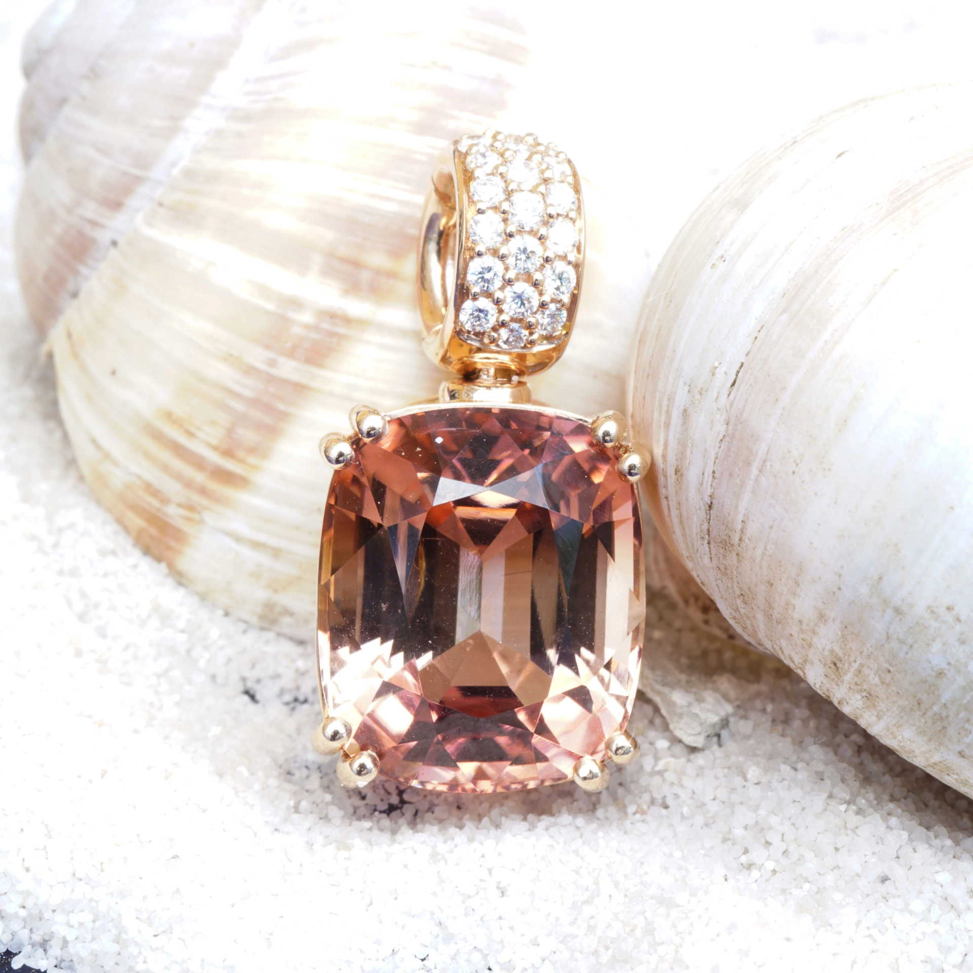 Turmalin Brillant Anhänger in 750er Roségold Sunset Beach Color 9.85 ct Afrika/Kongo