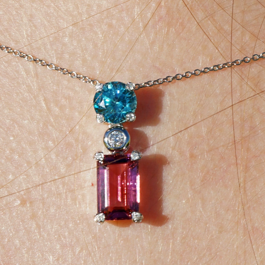 Zirkon Turmalin Brillant Anhänger in 750er Weißgold gearbeitet 1.87 1.69 ct