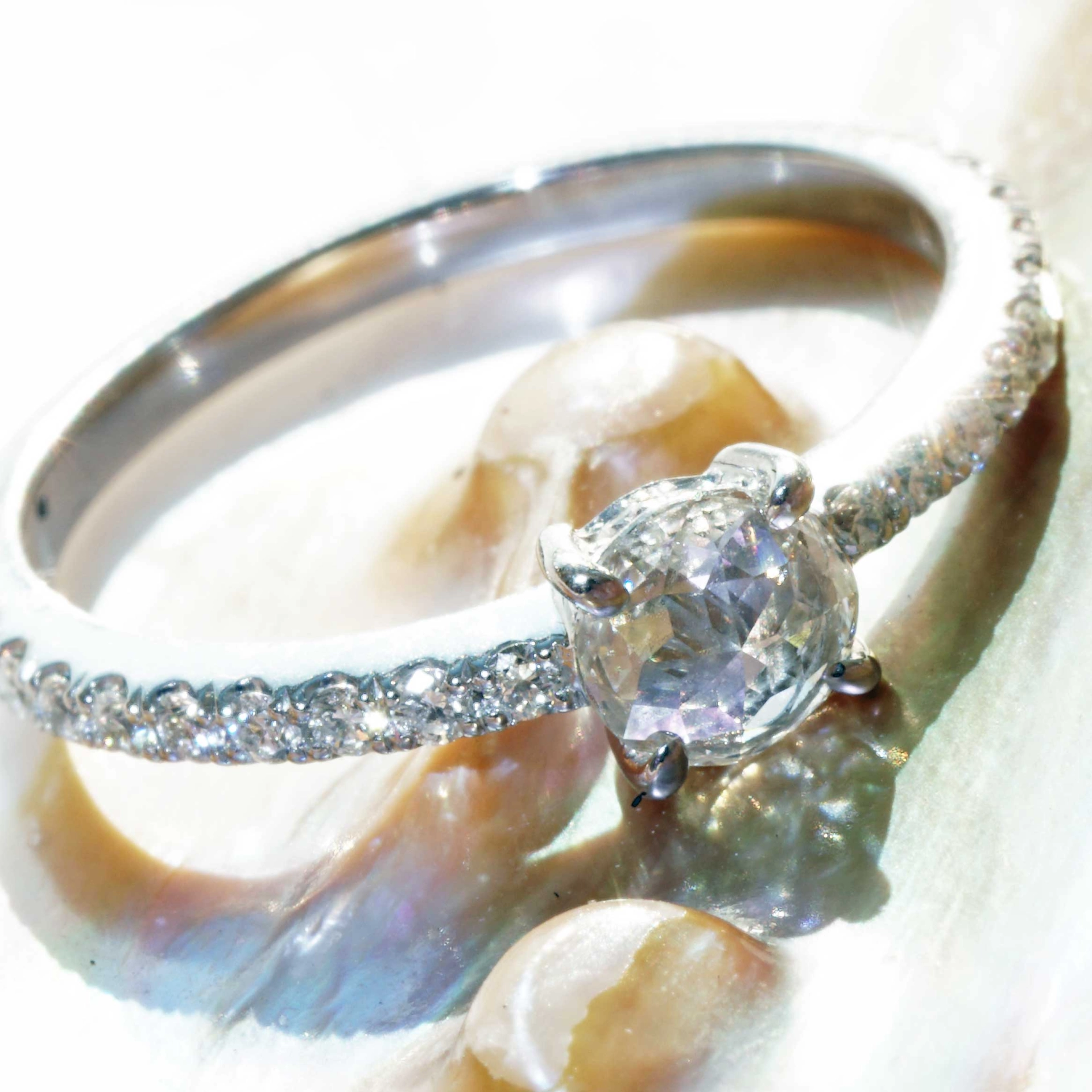 Diamant Ring 750er Weissgold  0.29 0.20 ct  im Zeitgeist schlicht und elegant