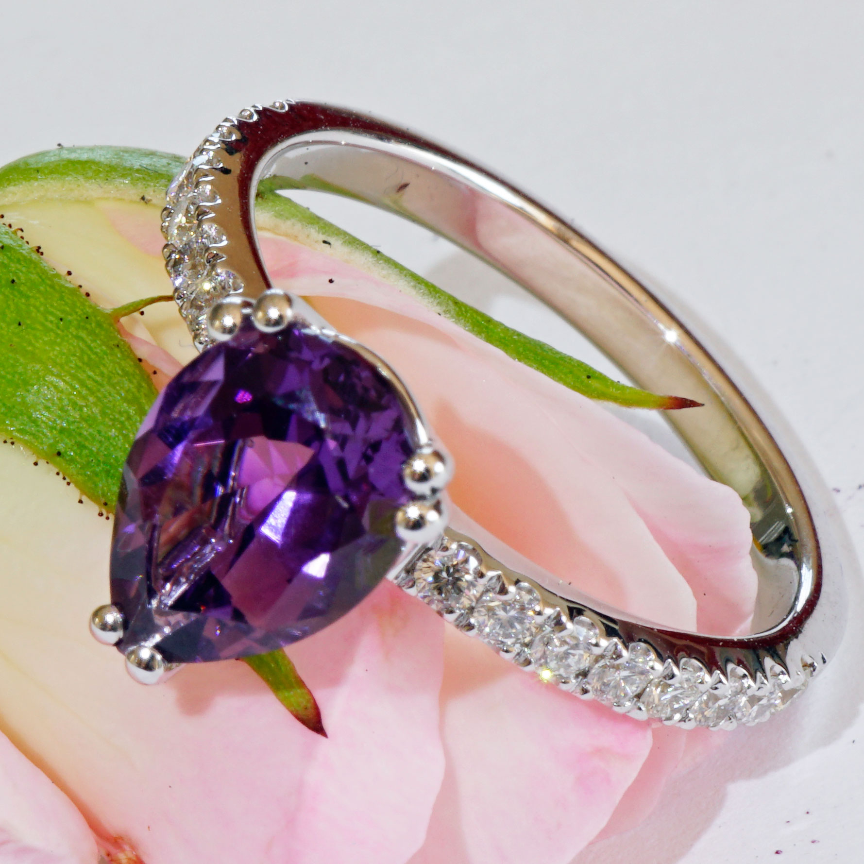 Violetter Amethyst Brillant Ring 750er Weissgold 1.50 ct 0.33 ct  made in Italy...Edelschmiede 