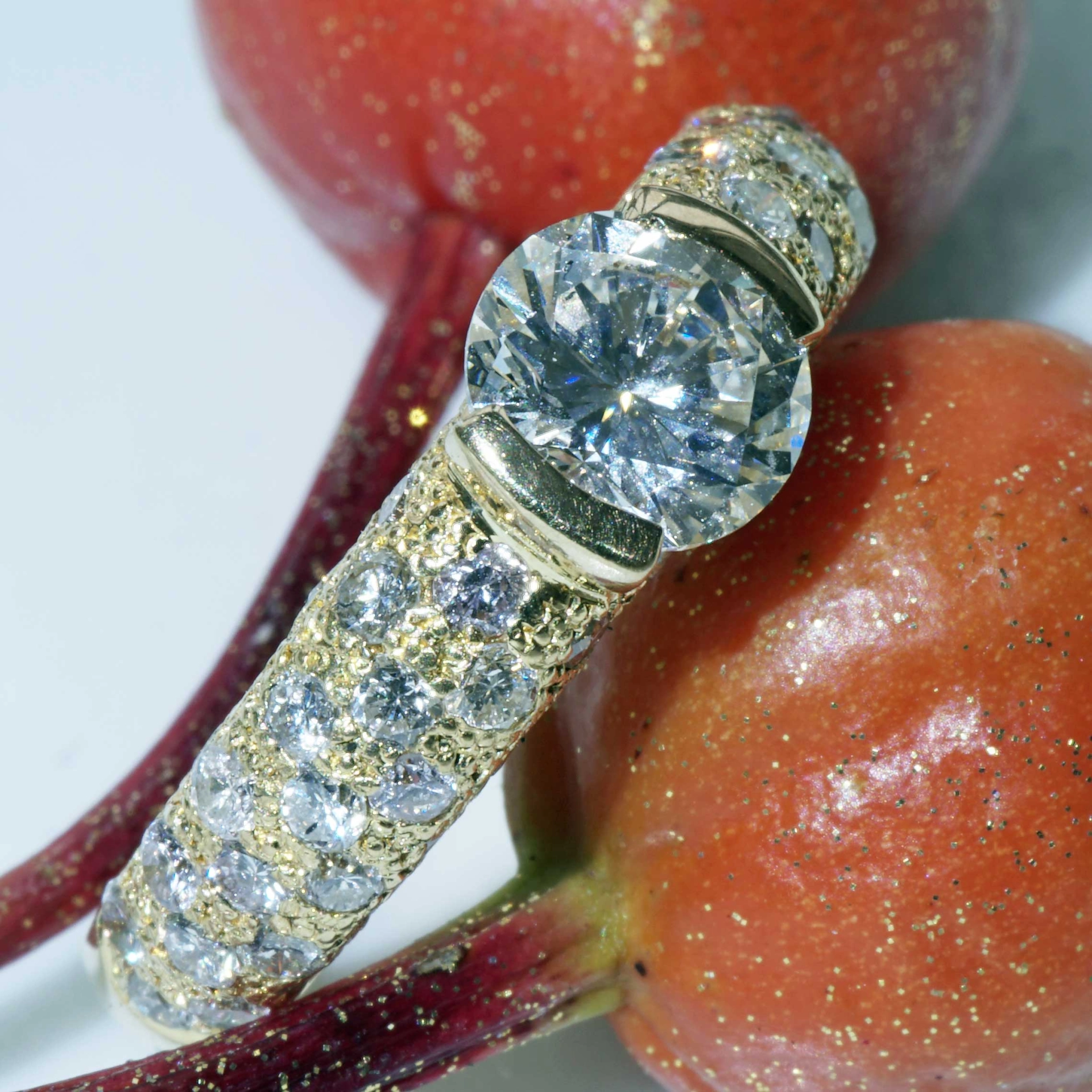 Solitär Brillant Ring 0.847 ct 0.334 ct 750er Gelbgold Handarbeit...schöne zeitlose Fassung..ein Hig