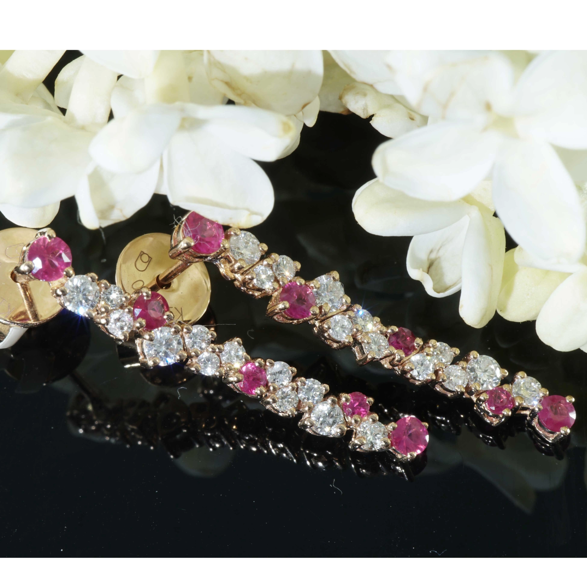 Rubin Brillant Ohrhänger 750er Rosegold 0.40 ct 0.56 ct ...unlimited Glory....tolles Design