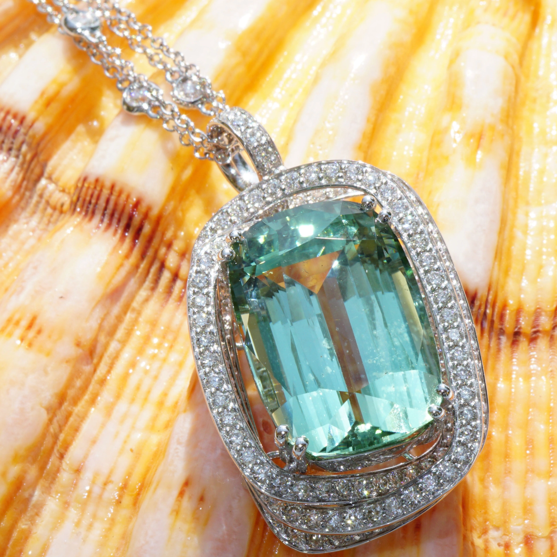 Turmalin Brillant Collier 750er Weissgold 21 ct 2.10 ct MEER SCHAUMGRÜN...ein Investment