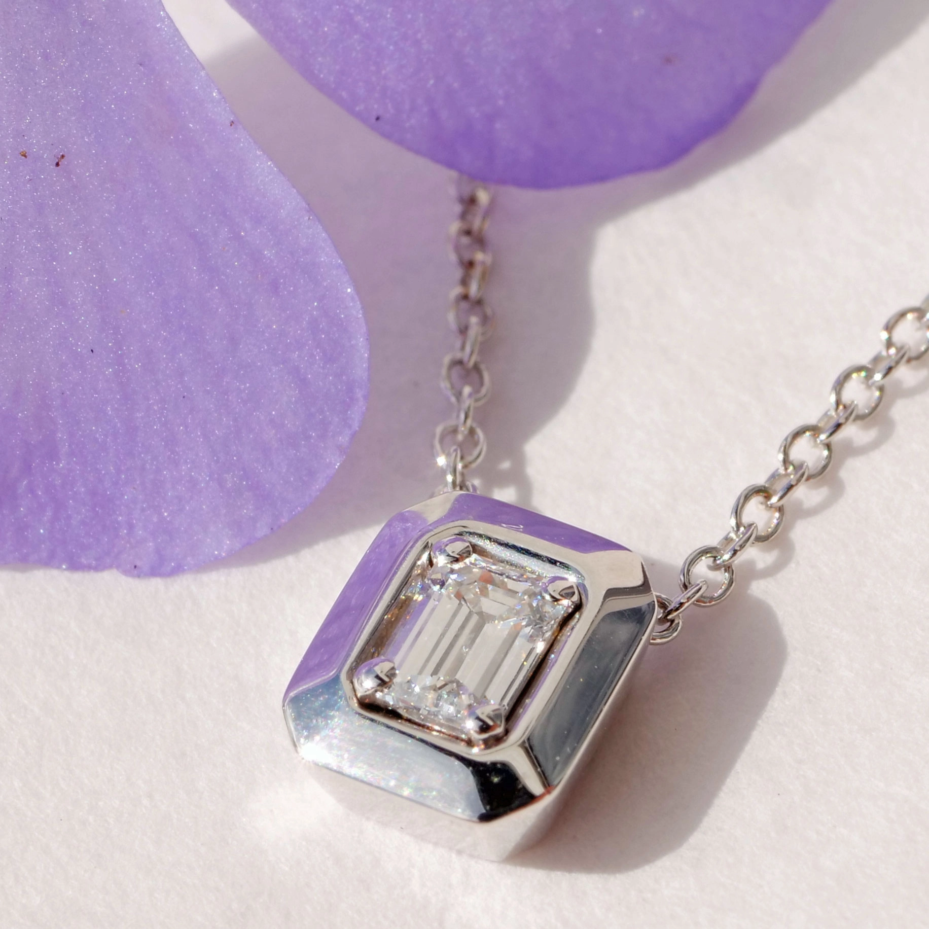 Diamant Emeraldcut Collier 0.15 ct 750er Weissgold TW VS made in Italy massiv