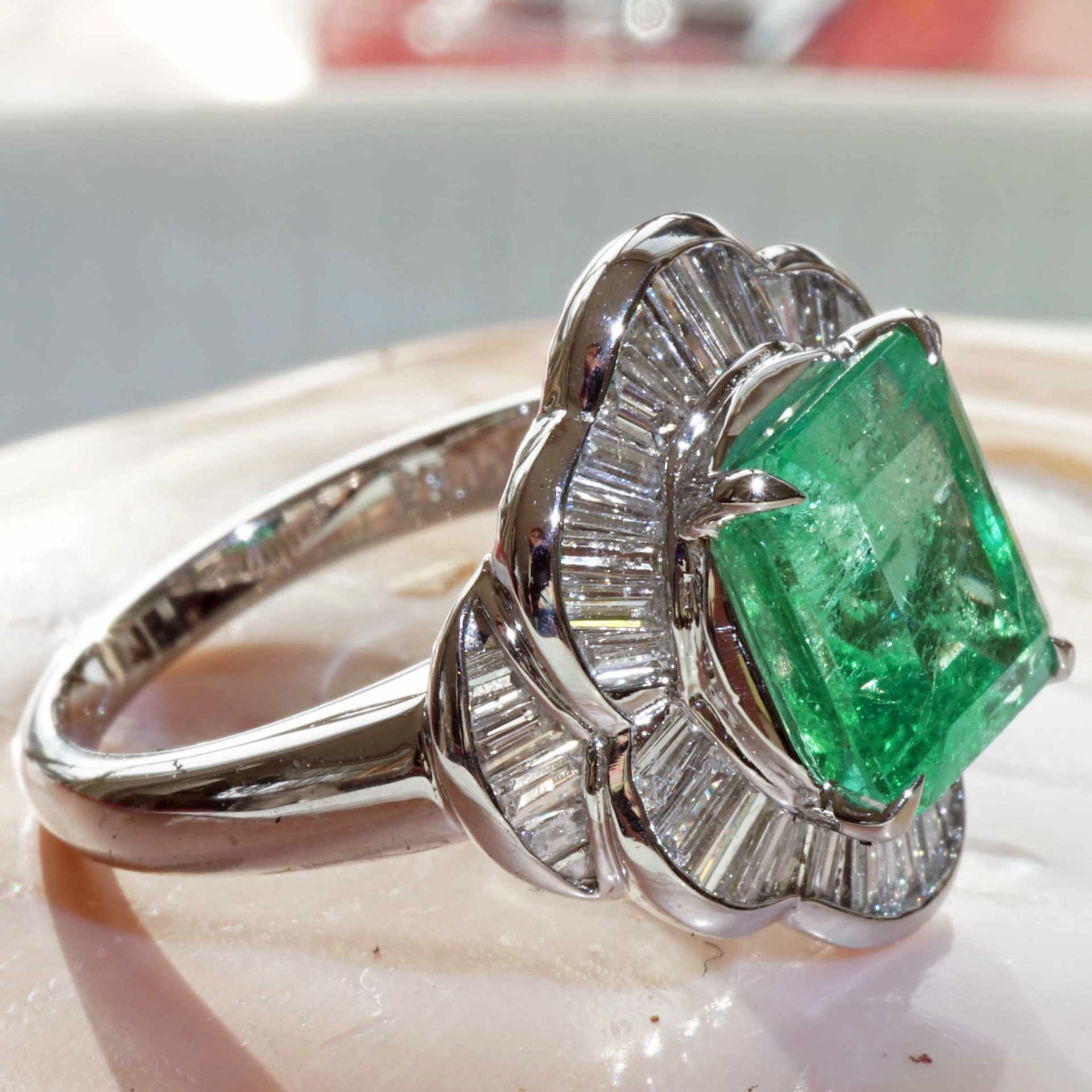 Smaragd Diamant Ring 900er Platin 3.11 ct 0.85 ct TW VVS Kolumbien Feine Qualität