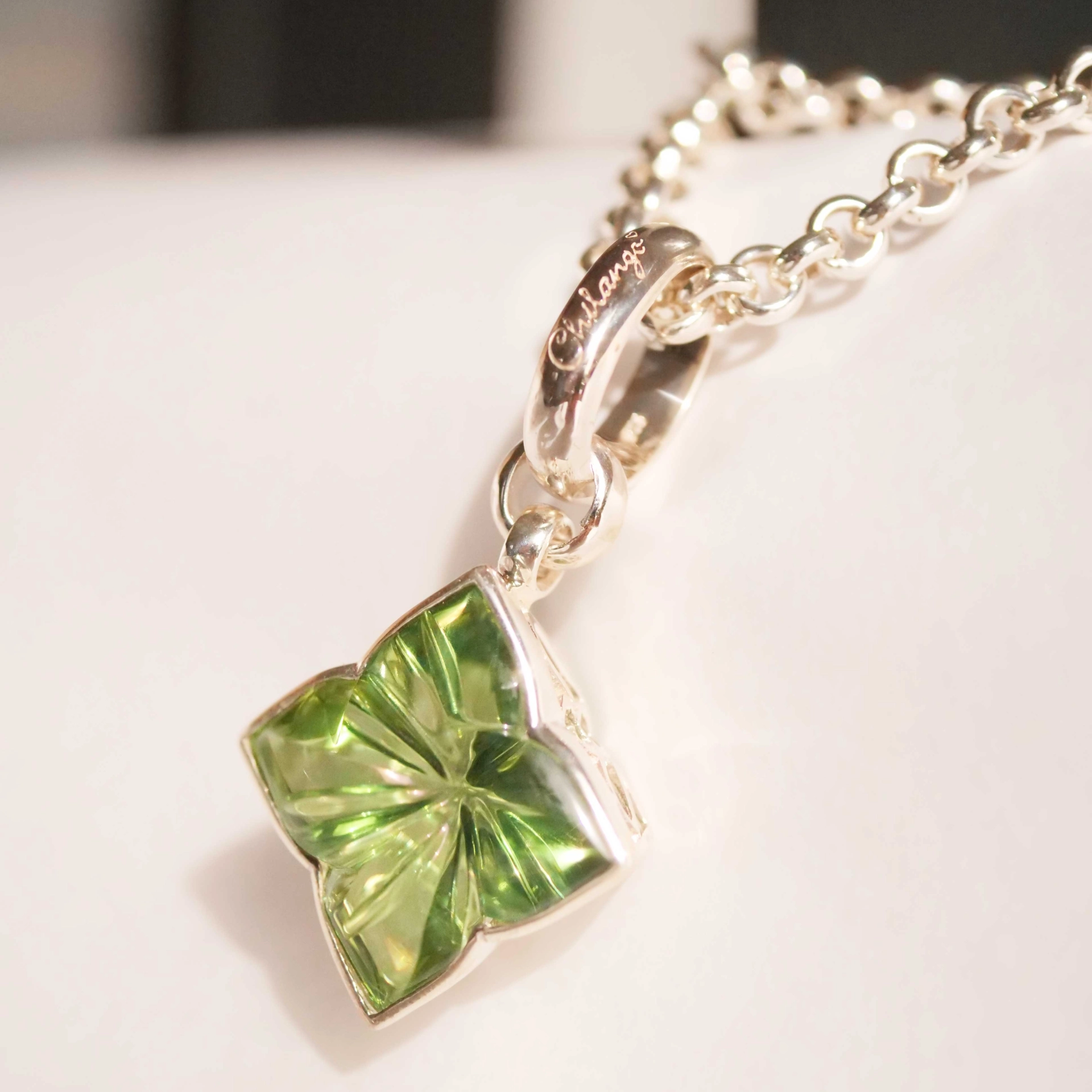 Chilango Anhänger Square Flower Diamond Cut Green Amethyst 925er Silber