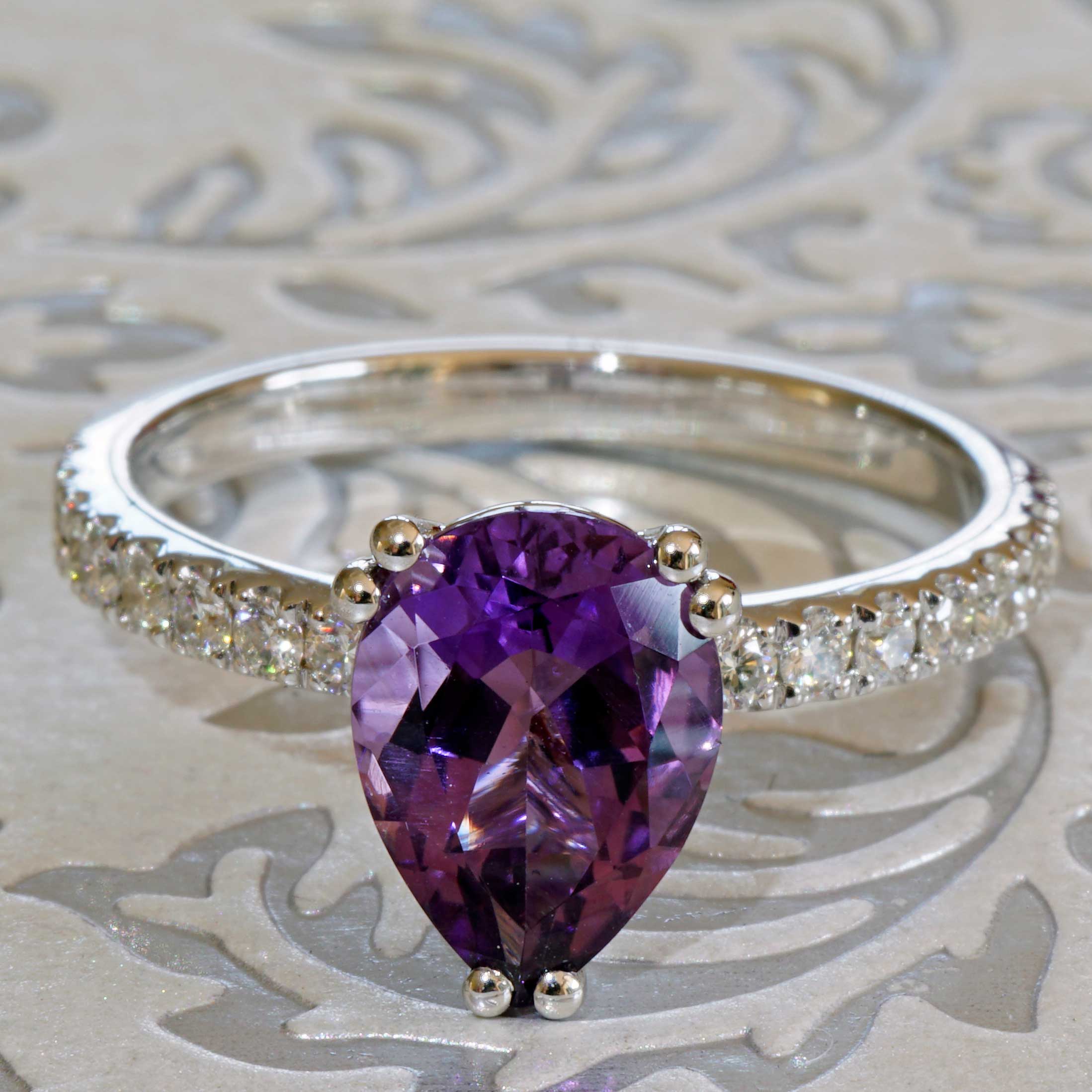 Violetter Amethyst Brillant Ring 750er Weissgold 1.50 ct 0.33 ct  made in Italy...Edelschmiede 