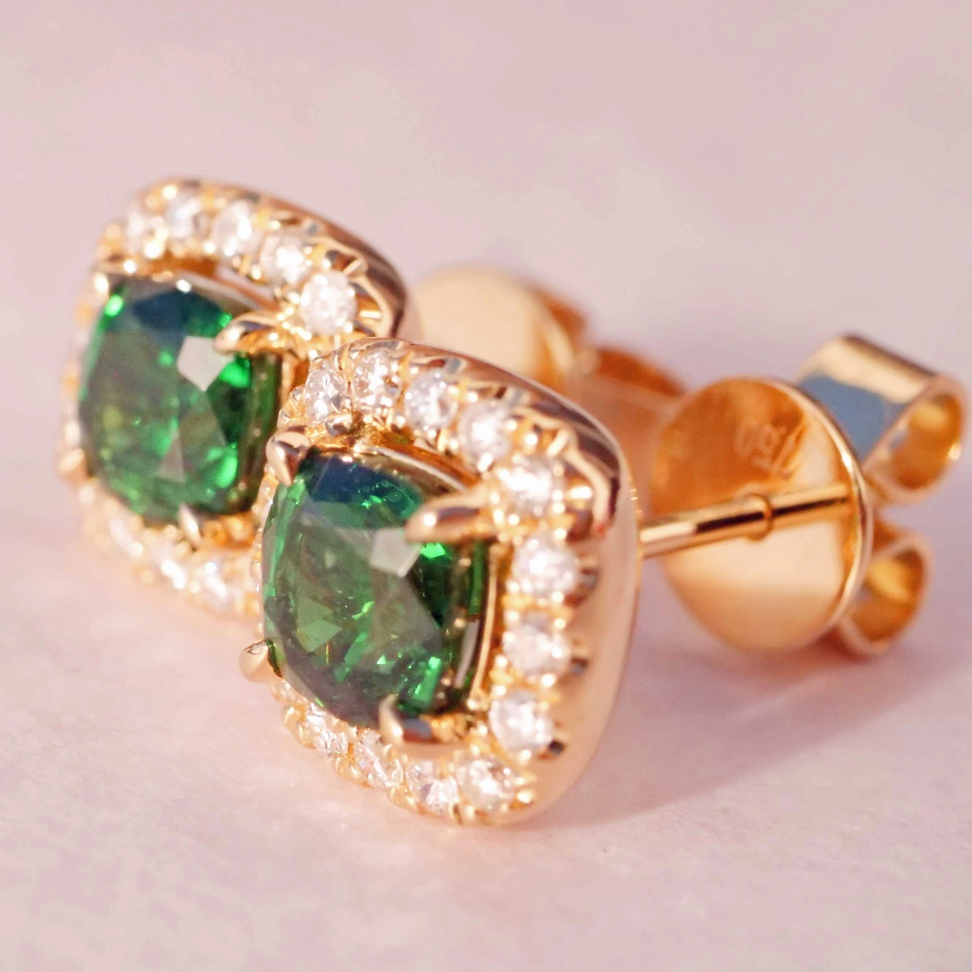 Tsavorith Brillant Ohrstecker 750er Gelbgold 1.42 ct 0.25 ct ...mit der gewaltigen Leuchtkraft