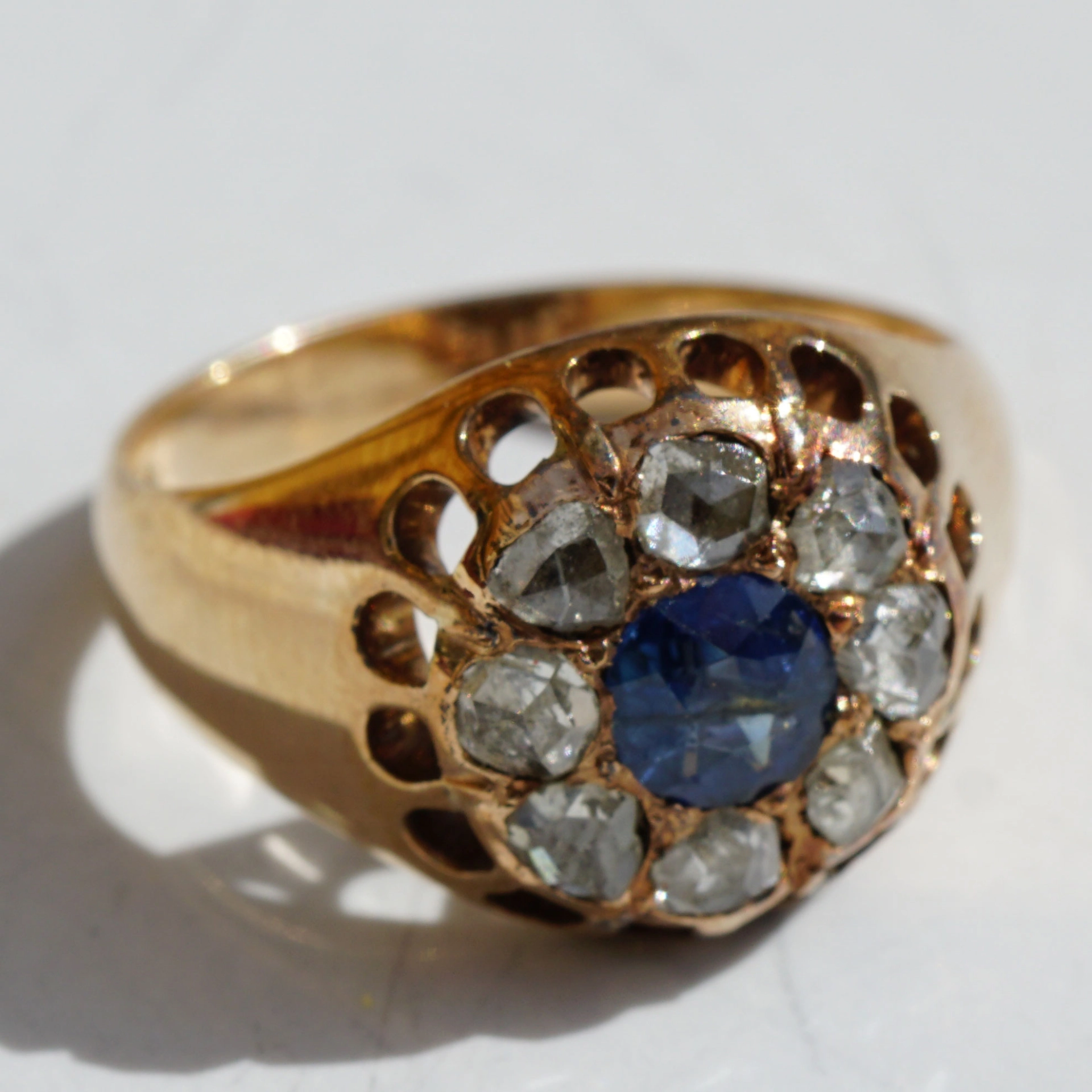 Saphir Diamant Ring 585er Rosegold um 1900 aus dem Jugendstil Art nouveau
