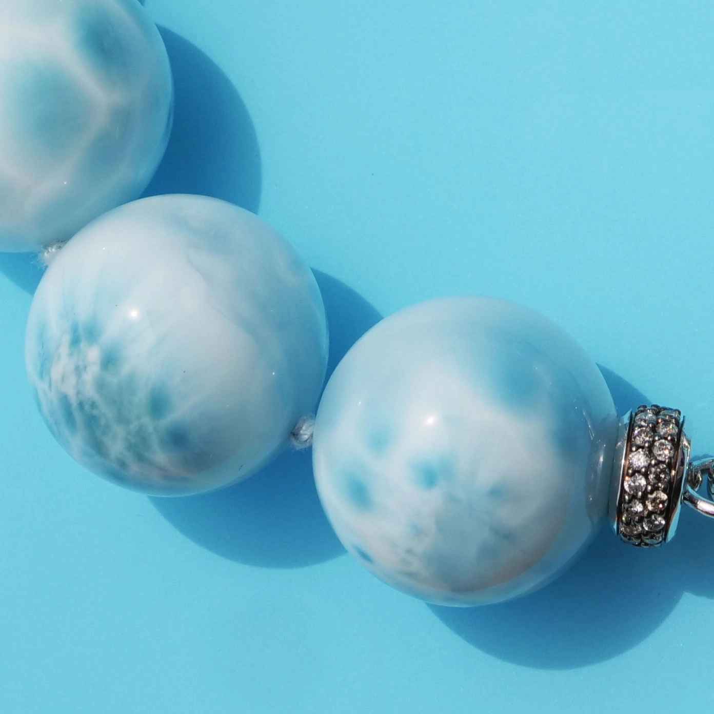 Larimar Brillant Armband 750er Weissgold..eine blau-weisse bewolkte Versuchung...20 mm Kugeln in AAA