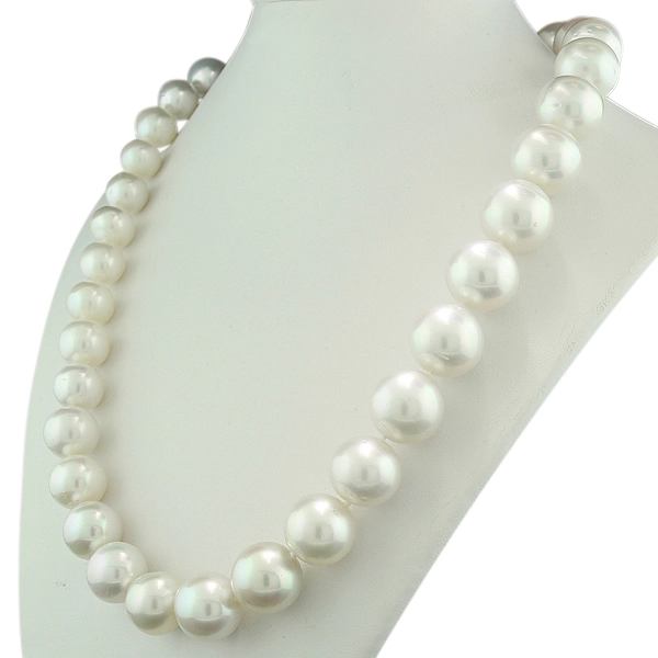 SÜDSEE Zuchtperl Collier weiss-l. creme AAA+ FEINER LÜSTER rund 14,8 - 11 mm Wave
