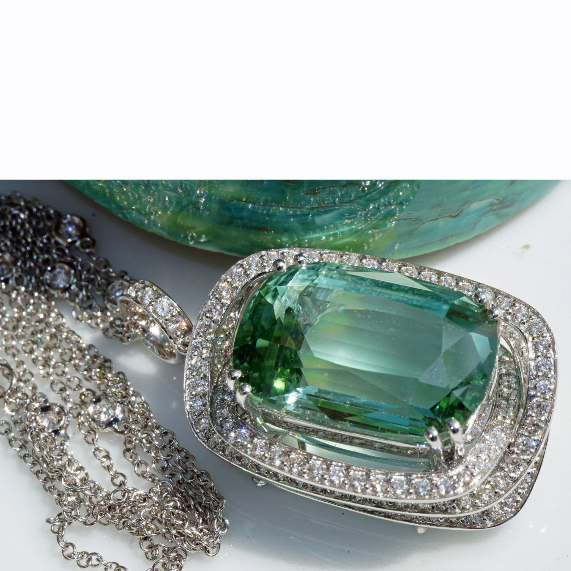 Turmalin Brillant Collier 750er Weissgold 21 ct 2.10 ct MEER SCHAUMGRÜN...ein Investment
