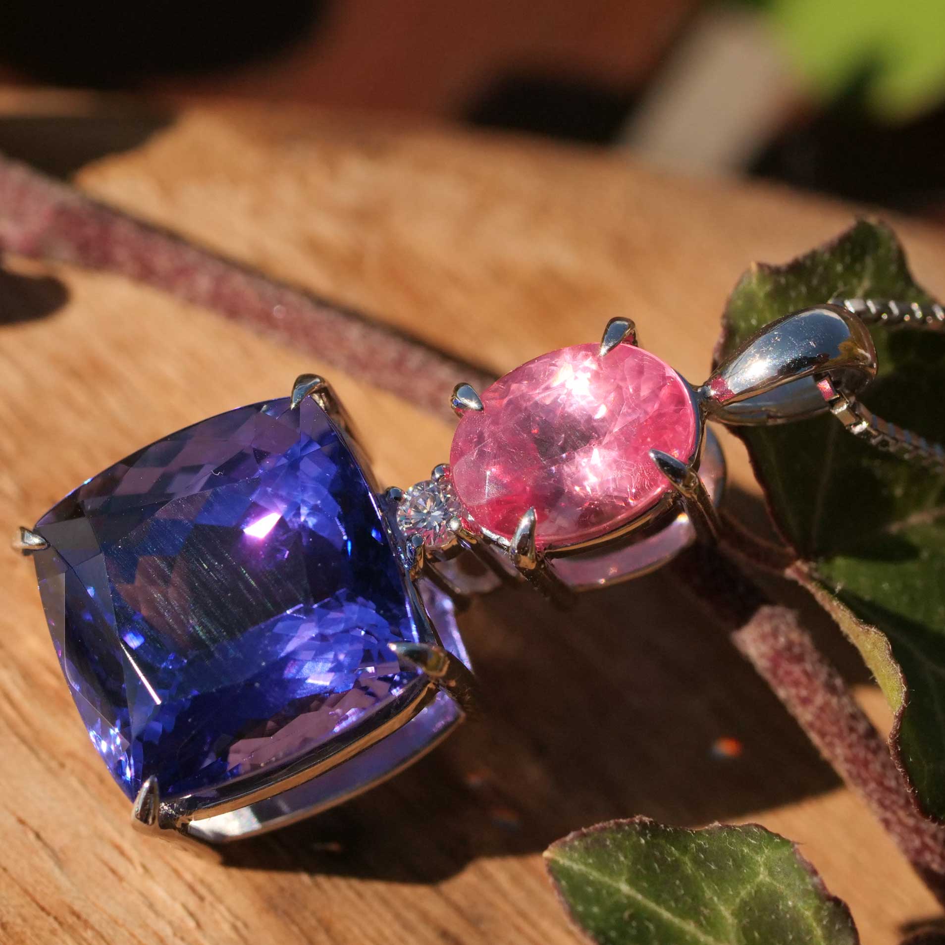 FARBENWUNDER Tansanit Rhodochrosit Anhänger m. Kette 10.6 und 1.84 ct AAA+ 900er Platin