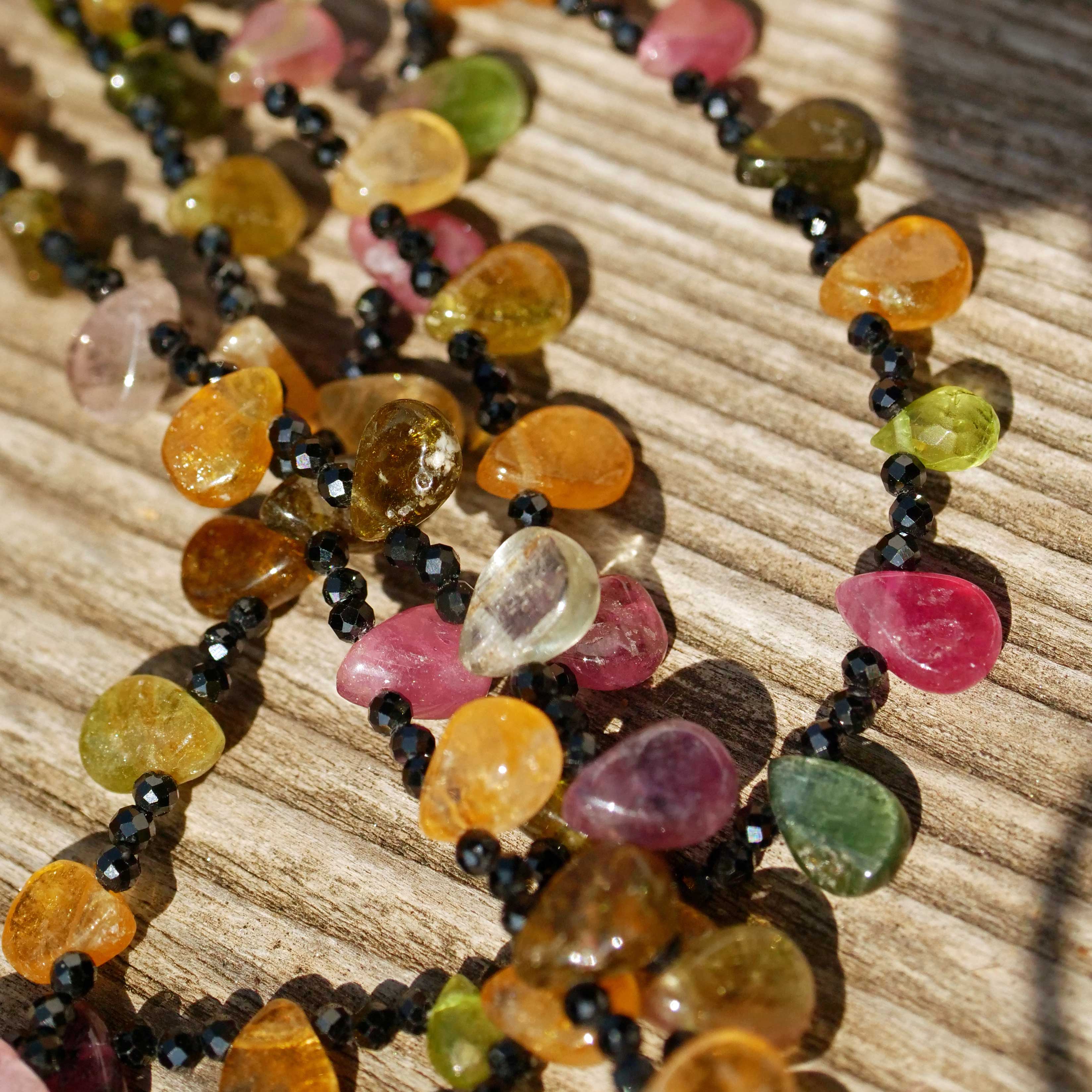 Turmalin Spinell Collier mit Magnetschliesse in 925er Silber/vergoldet 49,5 cm 5-reihig