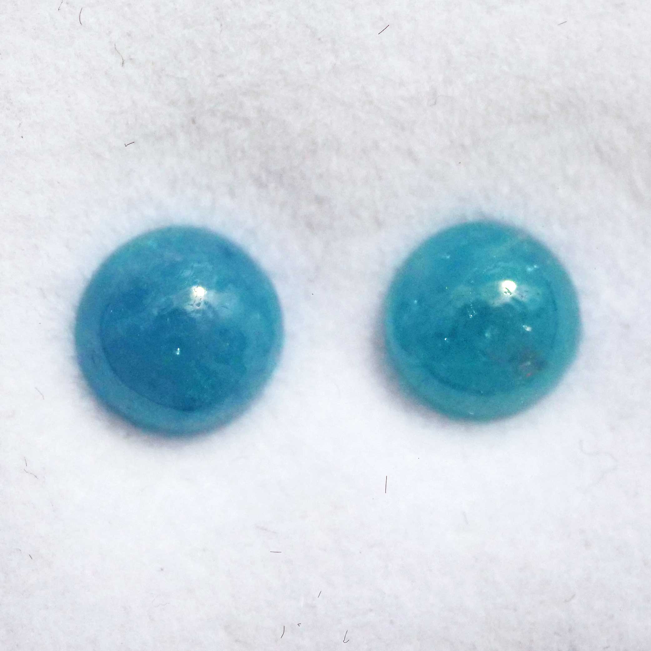 Paraiba Turmalin Cabochons 1.6 und 2 ct schwimmbadblau vml. Brasilien mit GLA Zertifikat 
