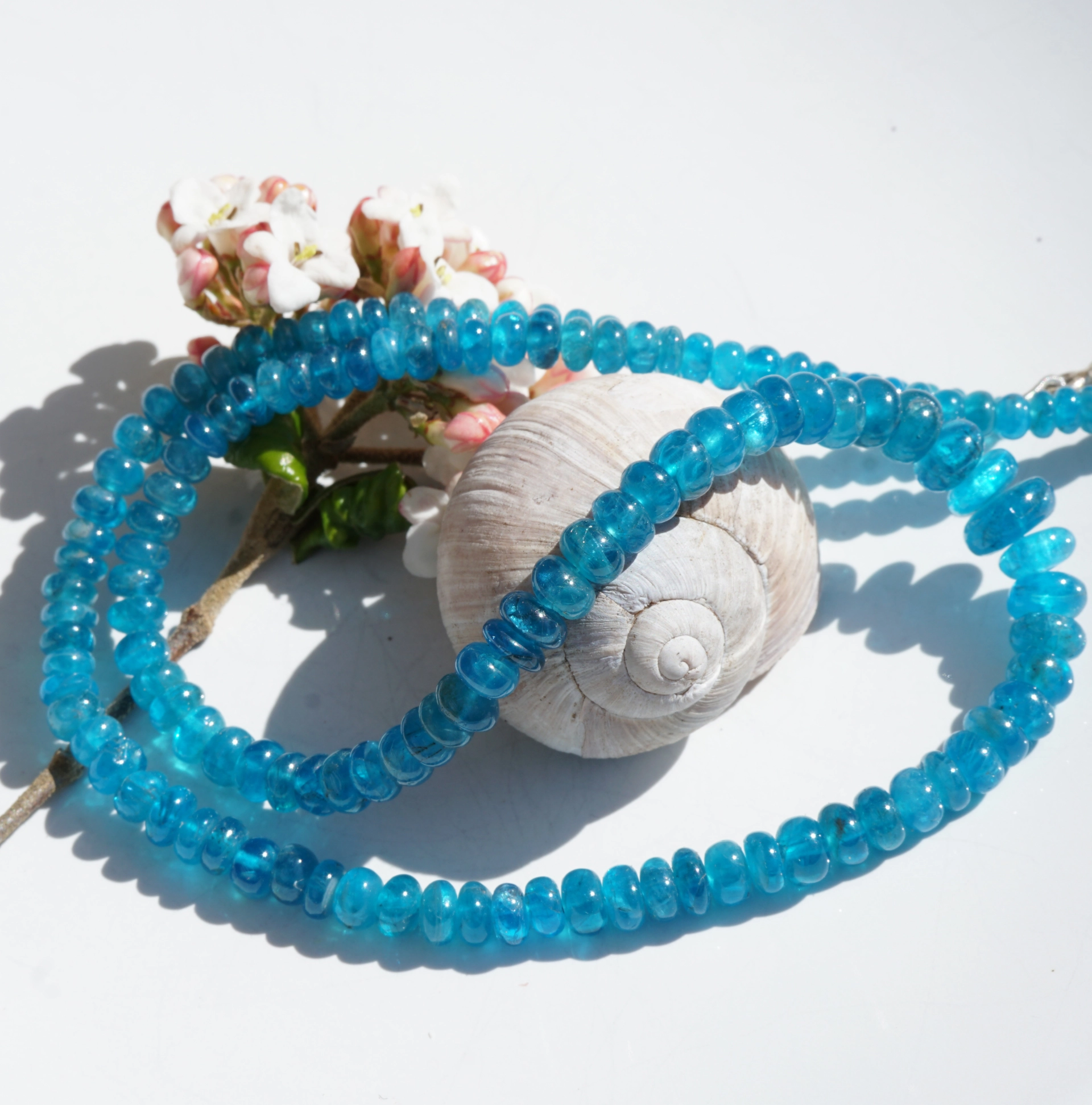 Caribbean blue Apatit Kette 925er Silber Naturfarbe Caribbean blue Apatit Kette 925er Silber Naturfarbe