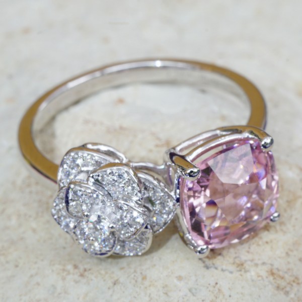 Tourmaline Diamond Ring 18 Whitegold ...a new series.....Viva en Rose.....