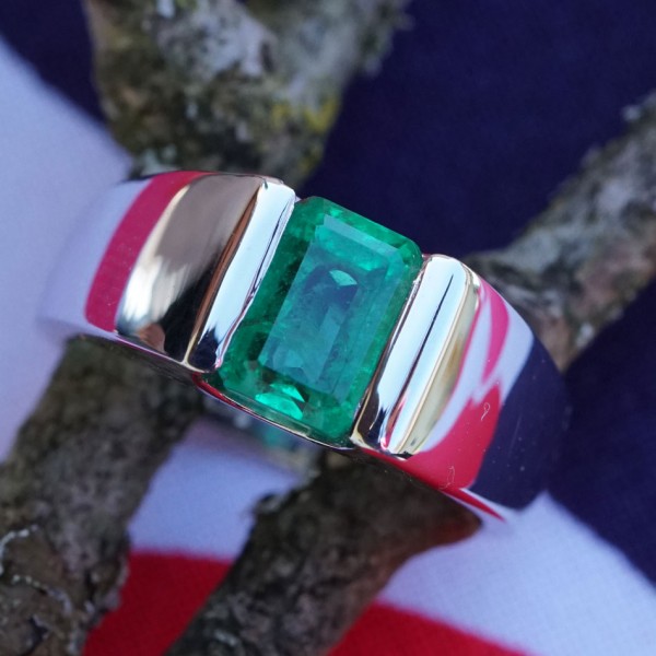 Smaragd Ring 900er Platin 1.68 ct