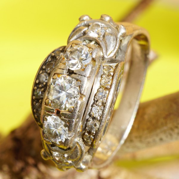 Diamond Ring 1950 with 0.50 ct Diamonds....Art Deco Style