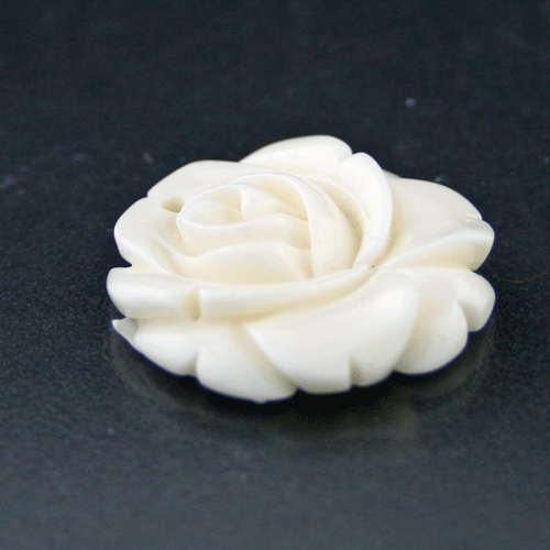 Beinschnitzerei, Rose, ca. 25 mm D.